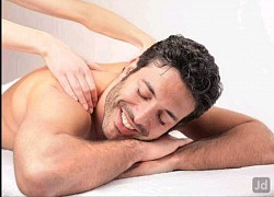 Shoulder massage